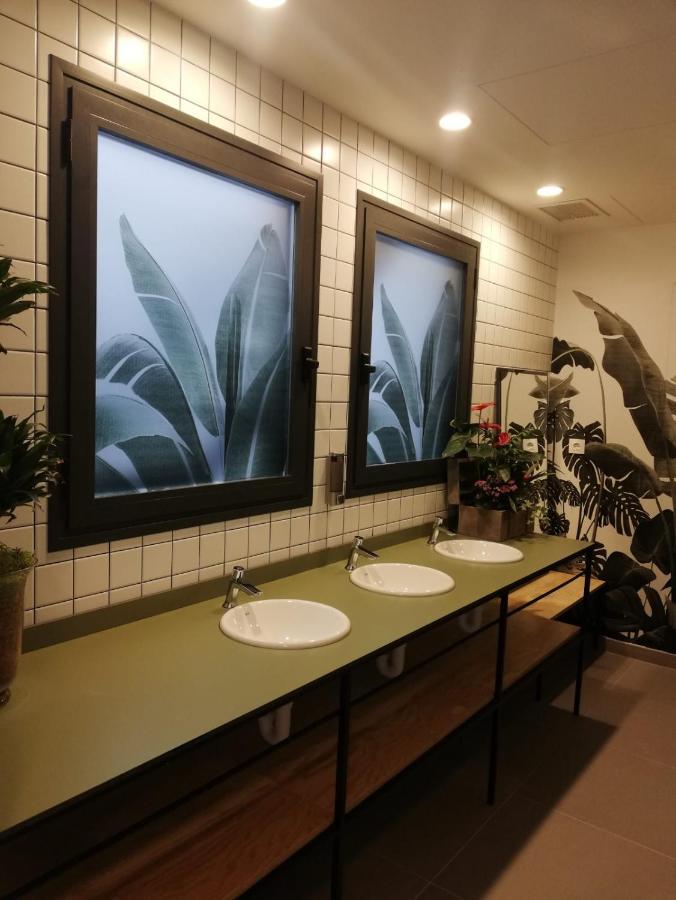 Vtz The Botanic Hostel Zaragoza Eksteriør billede